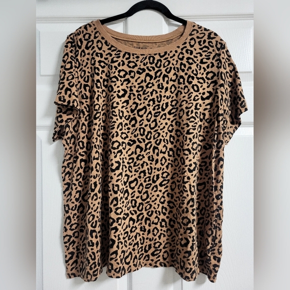 Torrid Leopard Print Women's Short Sleeve Classic Fit T Shirt Size 3 - Picture 1 of 3